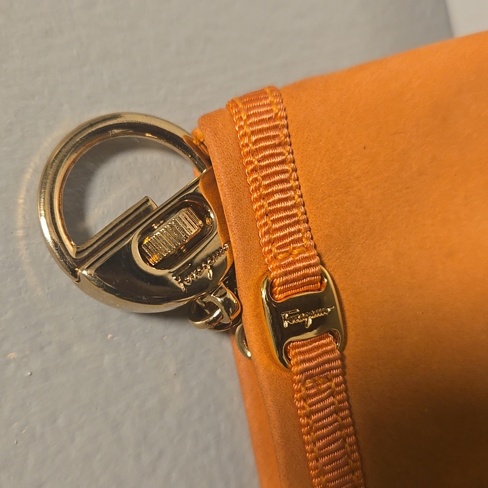 Salvatore Ferragamo Orange Key Holder - Picture 4 of 6